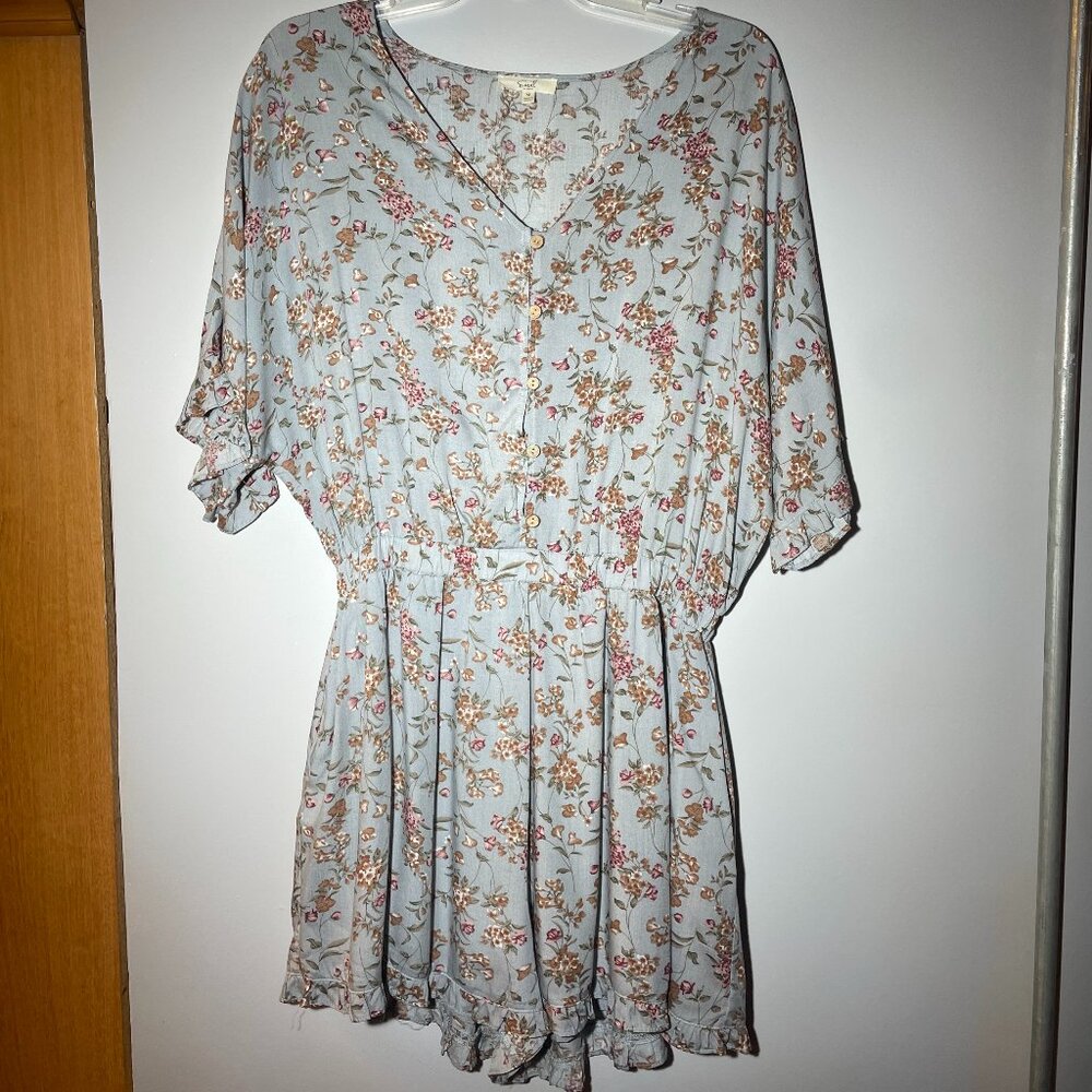 Easel Blue Print Romper Size Medium
